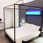 Nocleg ze śniadaniem Casa Manfredi Diomede 4*