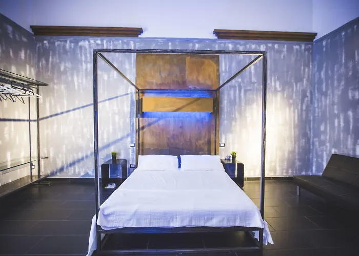 Casa Manfredi Diomede 住宿加早餐酒店 4*