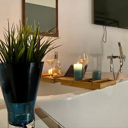 Diomede - Manfredi Homes&villas 2*